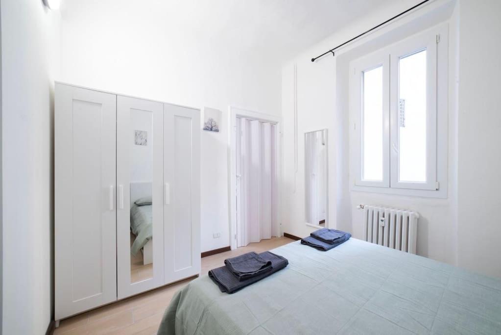 Apartment 4 Stops From The City Center Milaan Buitenkant foto
