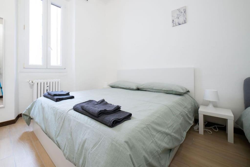 Apartment 4 Stops From The City Center Milaan Buitenkant foto