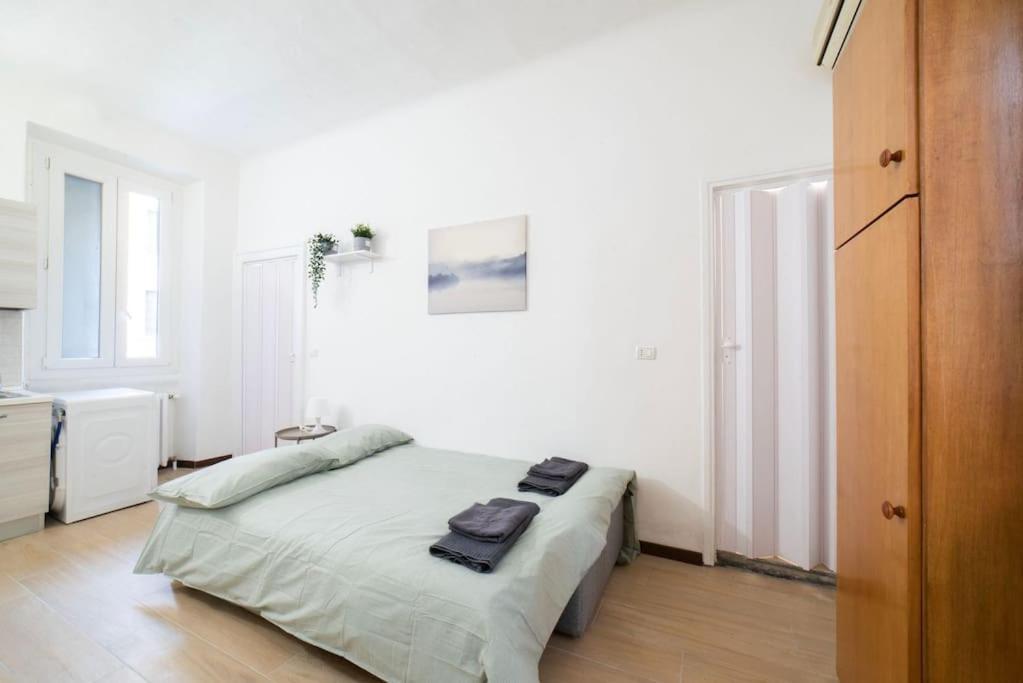 Apartment 4 Stops From The City Center Milaan Buitenkant foto